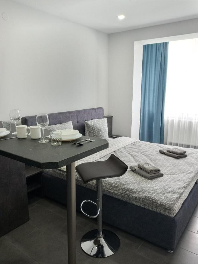 Luxury Central Apartment Uzjhorod Exteriör bild